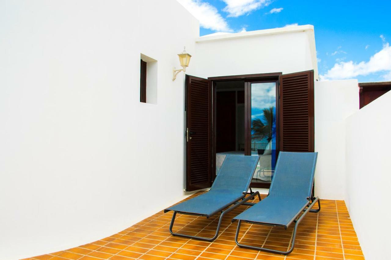 Villa La Concha Playa Honda  Bagian luar foto